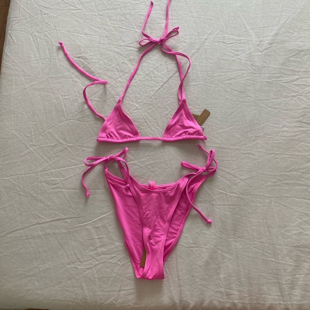 Skims swim